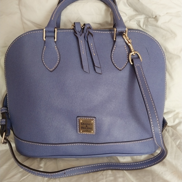 Dooney & Bourke Dome - Picture 2 of 12